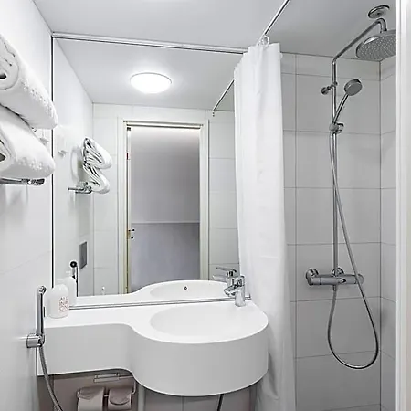 Omena Hotel 3*